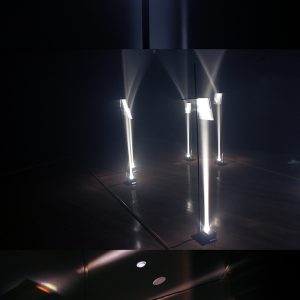 Exhibits Used Refraction of Light in Troika at Daelim Contemporary Art Museum