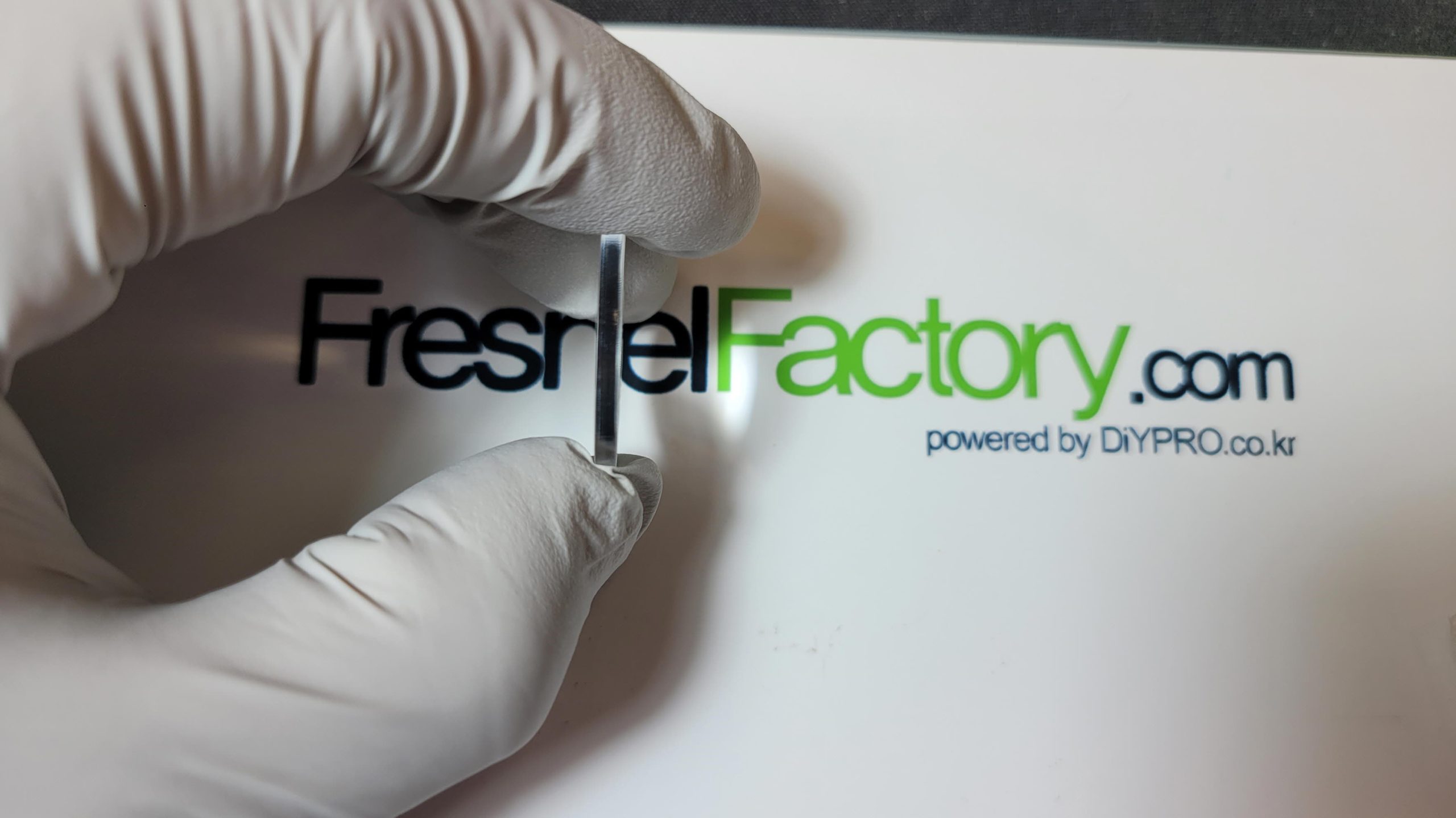 large fresnel lens, CP1300-1100, Focal length=1300mm, solar fresnel lens for sale - Image 3